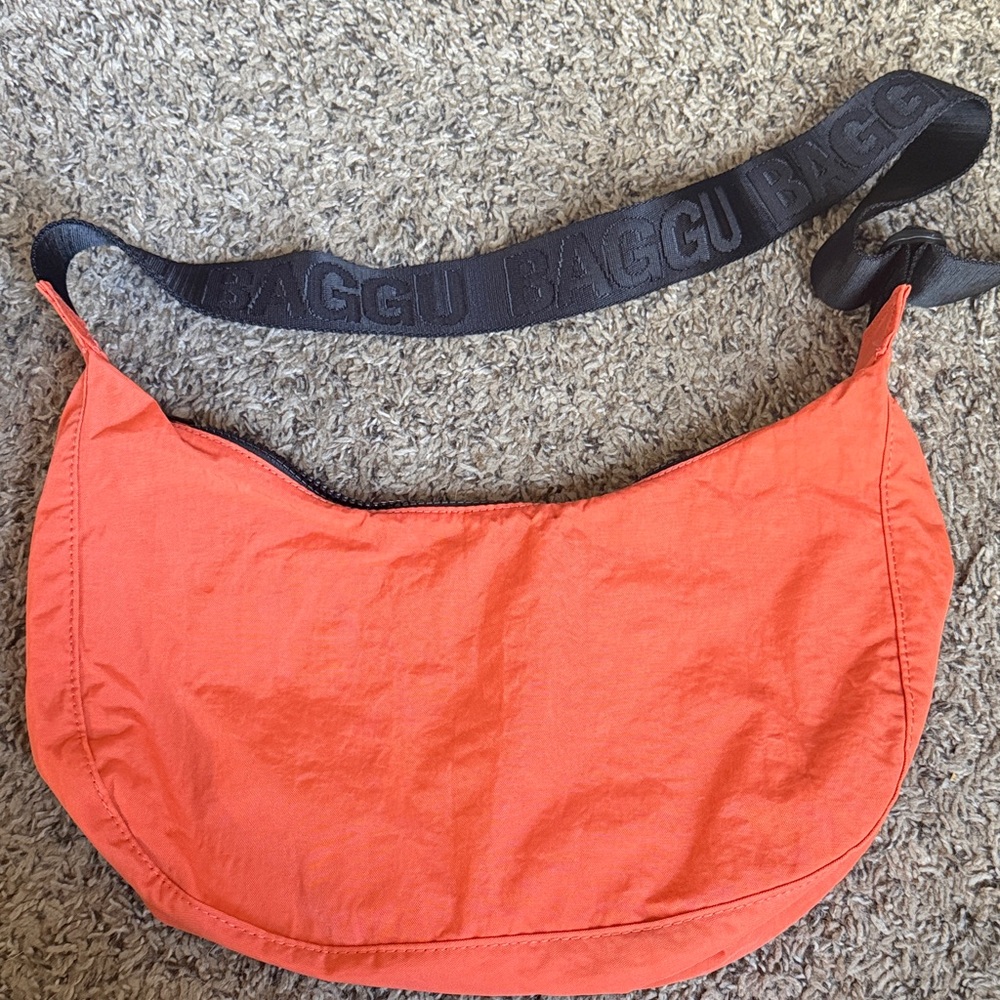 Like New BAGGU Nasturtium Medium Crescent (OG style)